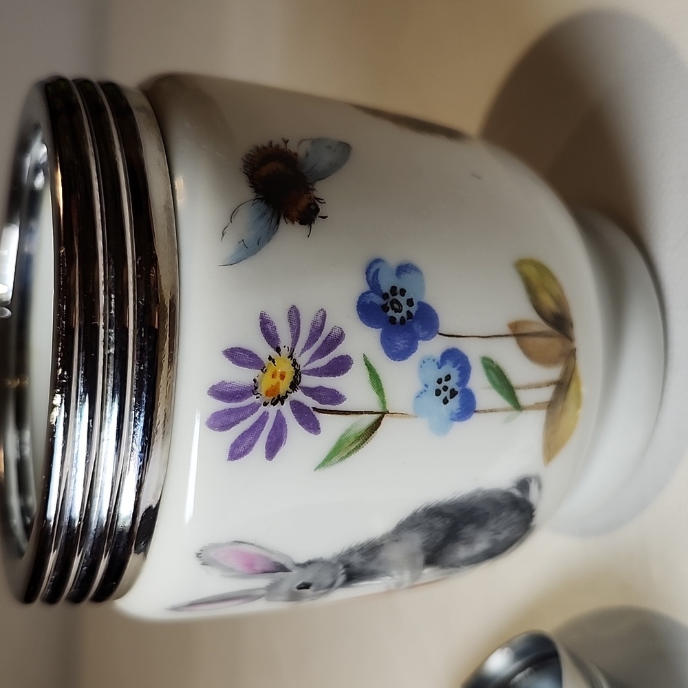 Royal Worcester Egg Coddler Bunny & Mice Design With Lid - Picture 8 of 9